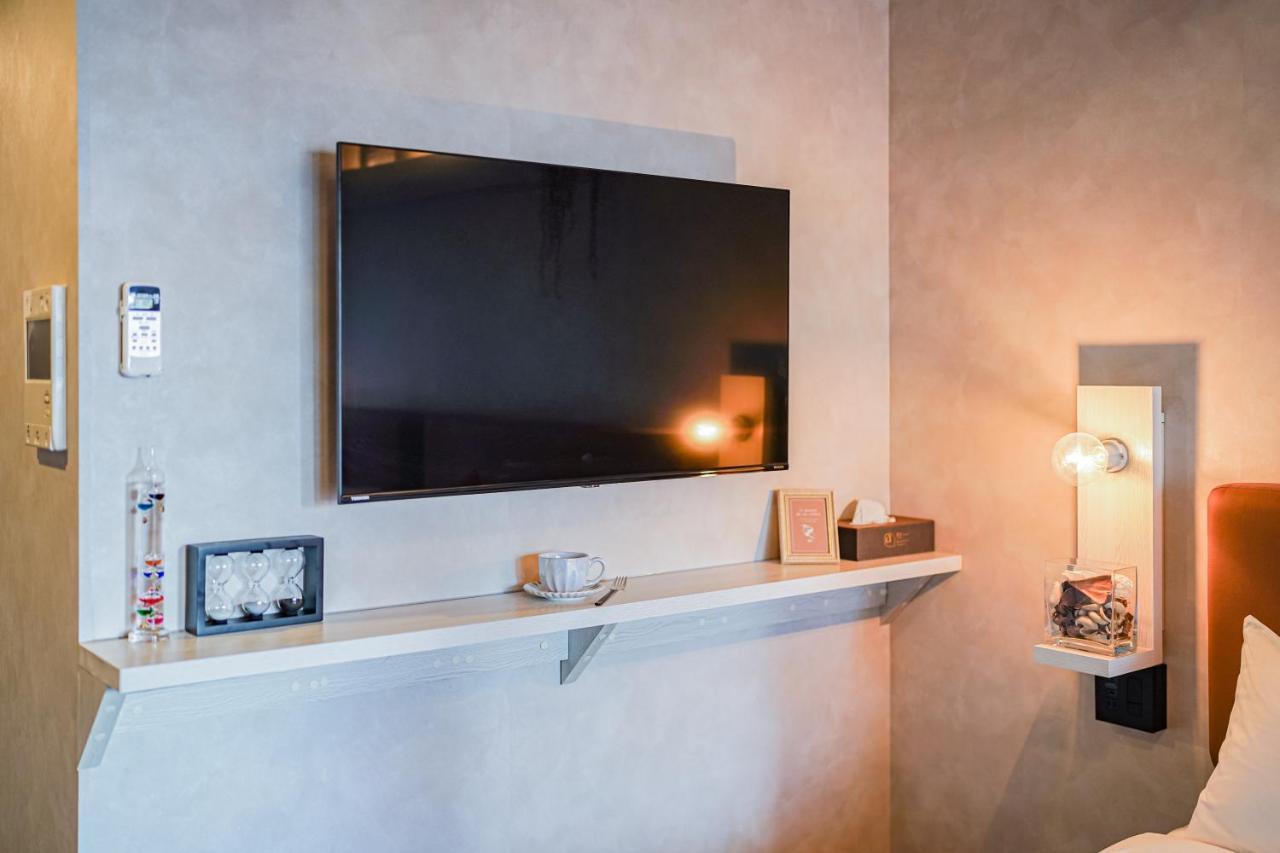 Apartment Hotel 11 Umeda Osaka Bagian luar foto